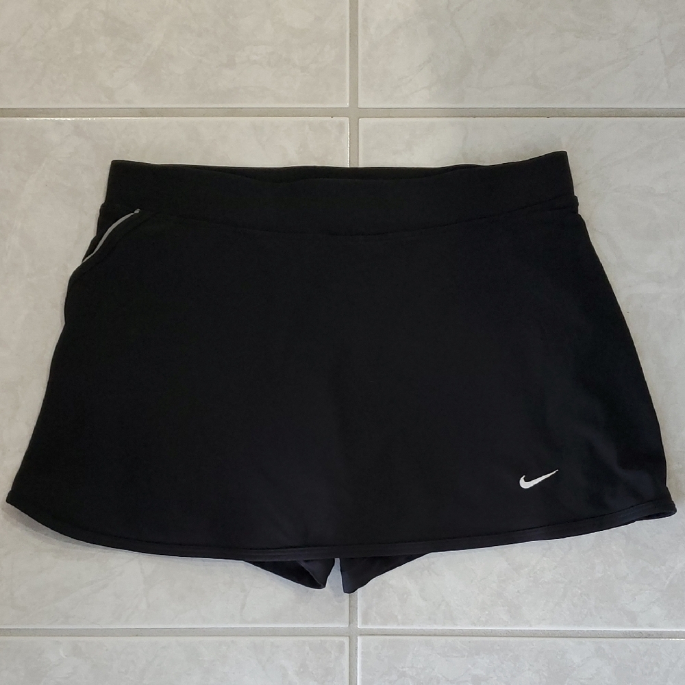 Nike Women's Black Tennis Skirt